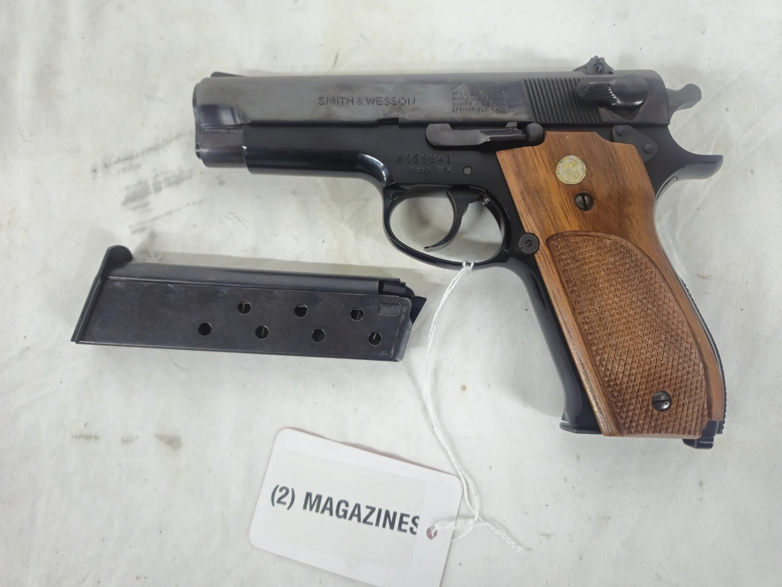 Used Smith & Wesson 392 9MM SemiAuto Pistol Blued Wood Grips, 2 Mags