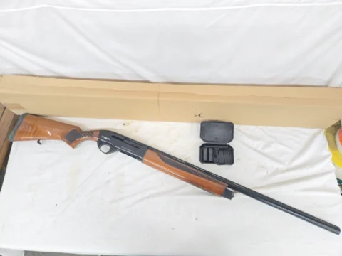 Used/Unfired LKCI Omega S12 Semi-Auto Shotgun 28" Barrel Walnut 12 Gauge S12